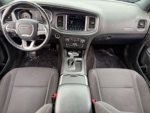 Used 2017 Dodge Charger SXT AWD/4WD image 14