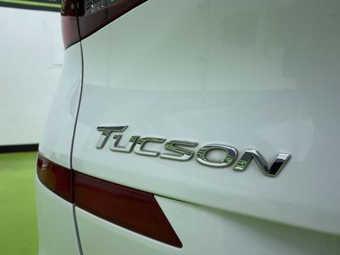 Used 2019 Hyundai Tucson SE image 14