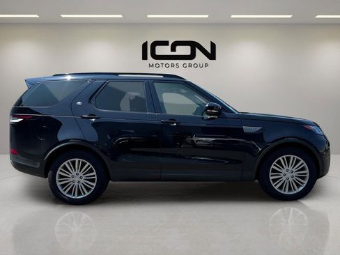 Used 2018 Land Rover Discovery SE image 5