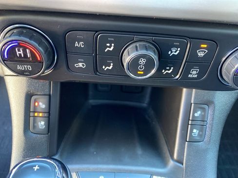 Used 2019 GMC Acadia Denali w/ LPO, Floor Liner Package image 16