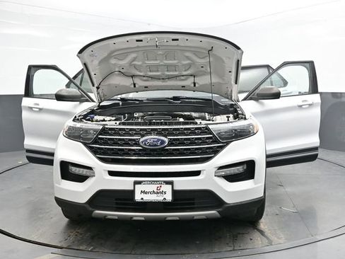 Used 2020 Ford Explorer XLT w/ Equipment Group 202A image 41
