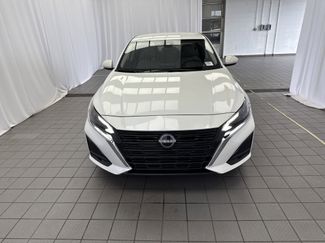 Used 2023 Nissan Altima 2.5 SV video 2