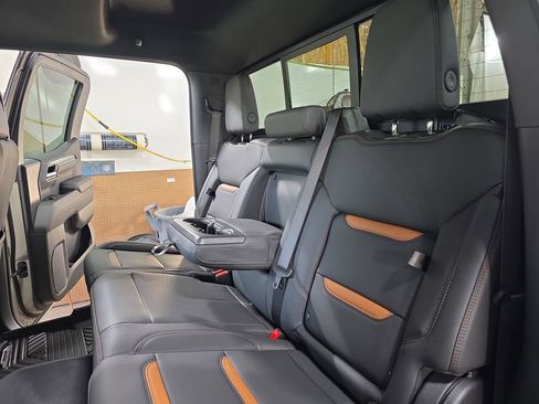 New 2026 GMC Sierra 1500 AT4 w/ AT4 Premium Package AWD/4WD image 13