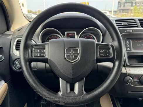 Used 2017 Dodge Journey SXT w/ Comfort/Convenience Group FWD image 27