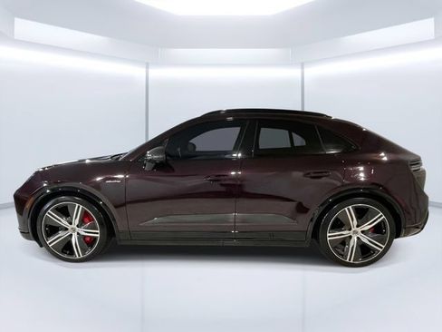 Certified 2024 Porsche Macan Turbo Electric AWD/4WD image 2