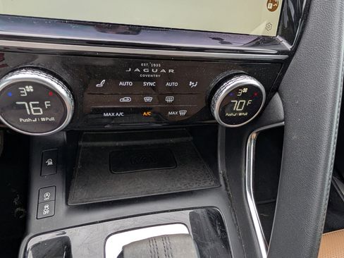 Used 2021 Jaguar E-PACE SE AWD/4WD image 31