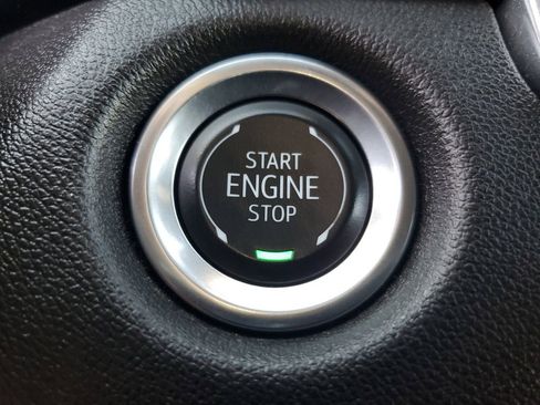 Used 2024 Chevrolet Colorado W/T image 25