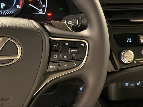 Certified 2025 Lexus ES 350 w/ Premium Package image 19