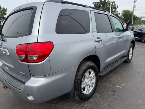 Used 2014 Toyota Sequoia SR5 AWD/4WD image 11