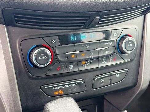 Used 2019 Ford Escape SE image 15