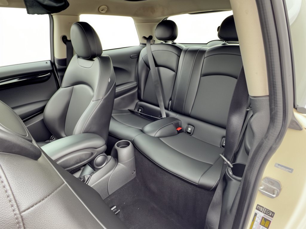 Used 2014 MINI Cooper S FWD image 25
