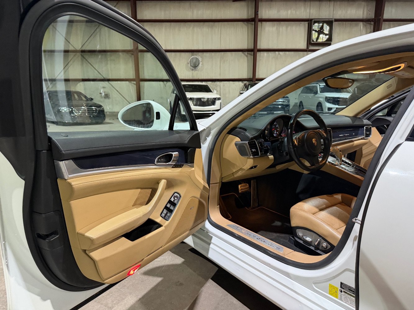 Used 2013 Porsche Panamera 4 image 12