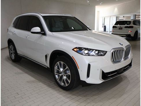 Used 2026 BMW X5 sDrive40i w/ Parking Assistance Package RWD image 8