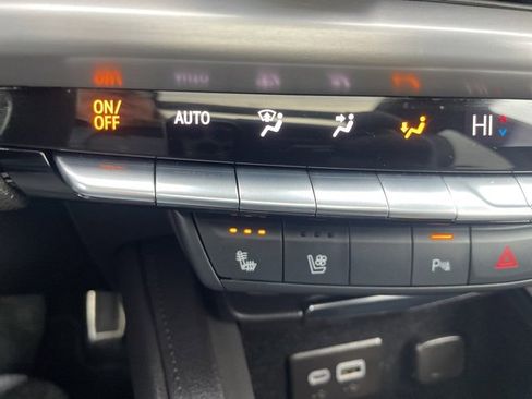 Used 2024 Cadillac XT4 Sport image 26