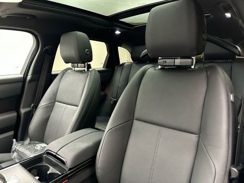 New 2026 Land Rover Range Rover Velar Dynamic SE image 18