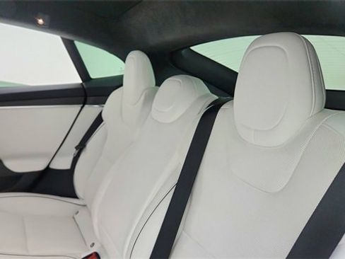 Used 2022 Tesla Model S Plaid image 28