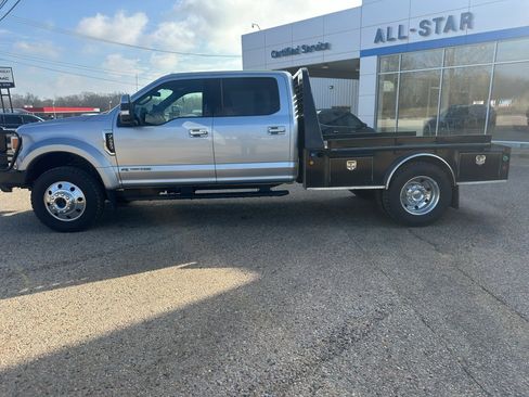 Used 2022 Ford F450 Lariat w/ Lariat Value Package image 10