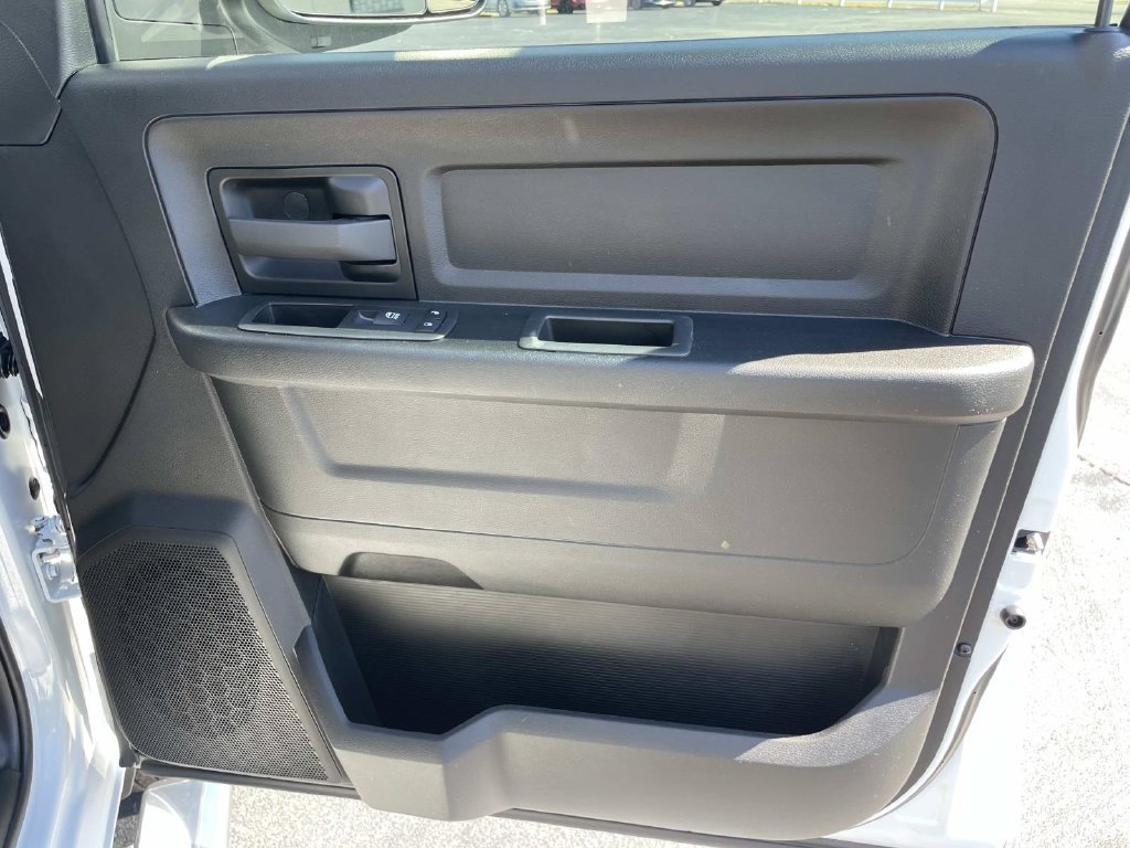 Used 2022 RAM 3500 Tradesman w/ Chrome Appearance Group AWD/4WD image 25