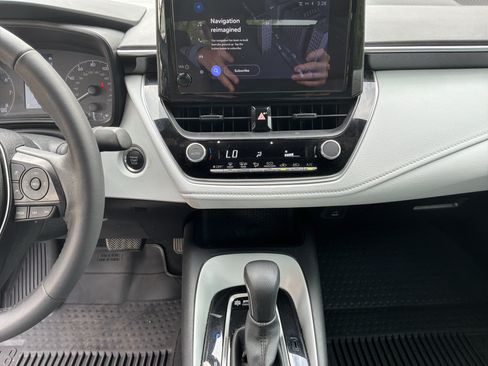 Used 2024 Toyota Corolla SE FWD image 29