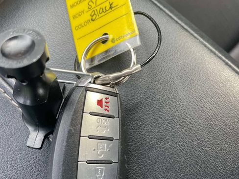 Used 2025 Nissan Altima 2.5 SV FWD image 31
