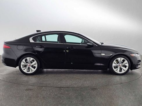 Used 2020 Jaguar XE S RWD image 6