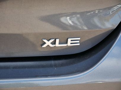 Used 2020 Toyota Highlander XLE