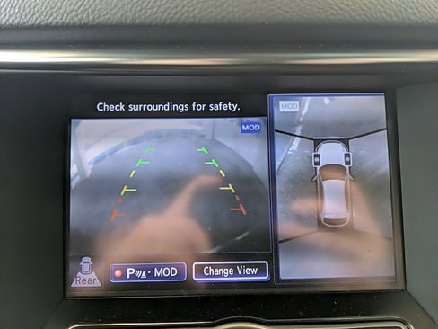 Used 2014 INFINITI QX70 AWD w/ Premium Package image 18