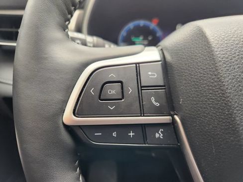 Certified 2026 Toyota Highlander Limited AWD/4WD image 28