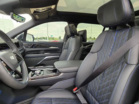 New 2026 Cadillac Escalade IQL Sport 1 w/ LPO, Floor Liner Package AWD/4WD image 28