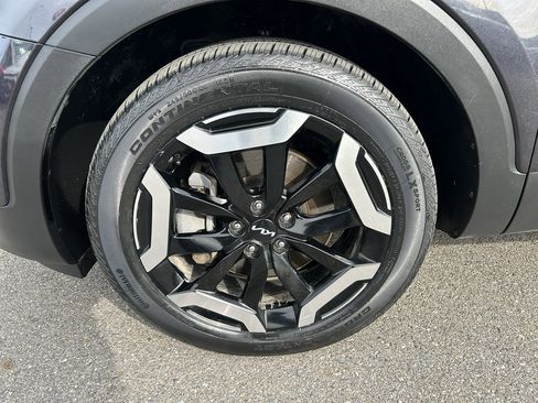 Certified 2025 Kia Telluride S image 9