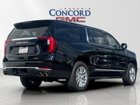 Used 2025 GMC Yukon XL Denali AWD/4WD image 4