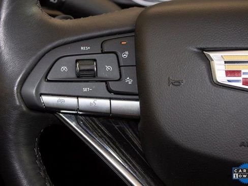 Certified 2025 Cadillac XT6 Premium Luxury image 27