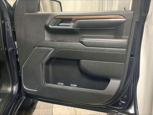 Used 2023 Chevrolet Silverado 1500 LT image 12