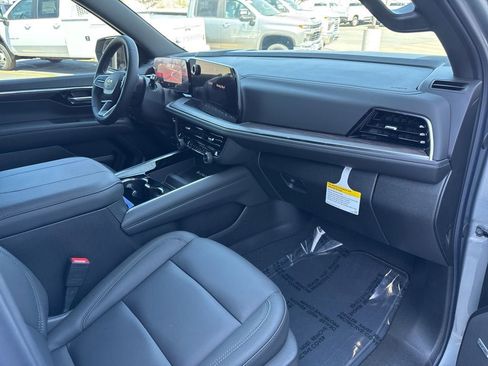 New 2026 Chevrolet Suburban LT w/ Comfort Package AWD/4WD image 49