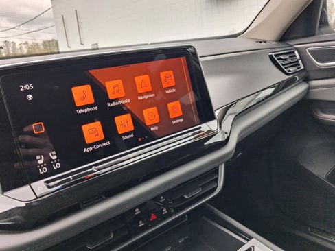 New 2026 Volkswagen Atlas Peak Edition AWD/4WD image 19
