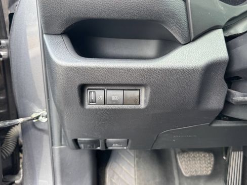 Used 2024 Toyota RAV4 LE AWD/4WD image 22