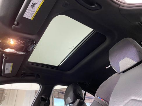 Certified 2025 BMW i5 xDrive40 w/ M Sport Package image 15