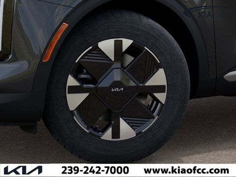 New 2026 Kia Sportage LX image 9