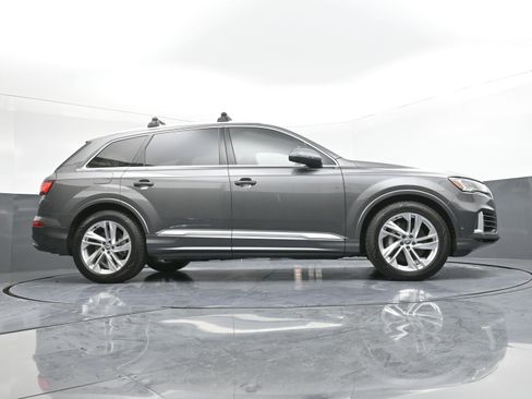 Used 2020 Audi Q7 3.0T Prestige w/ Prestige Package image 33
