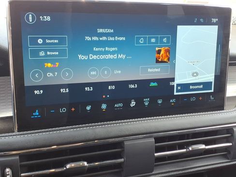 Certified 2025 Lincoln Corsair AWD w/ Equipment Group 101A image 20