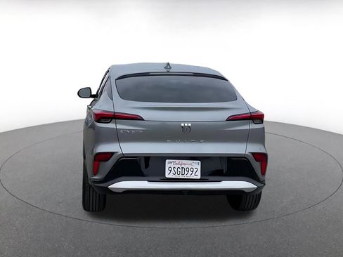 Used 2025 Buick Envista Sport Touring image 12