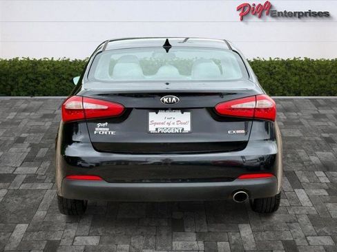 Used 2015 Kia Forte EX w/ Premium Package FWD image 9