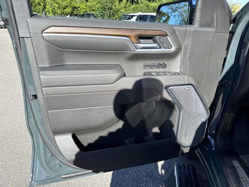 New 2026 Chevrolet Silverado 1500 High Country image 17