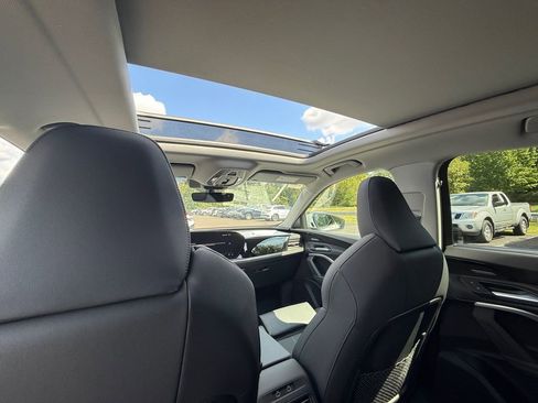 New 2025 Audi Q5 Premium Plus image 27