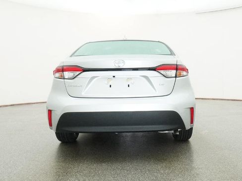New 2026 Toyota Corolla LE FWD image 40