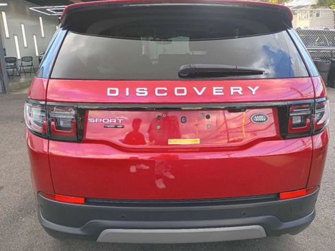 Used 2020 Land Rover Discovery Sport SE image 4