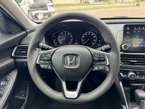 Used 2019 Honda Accord EX image 18