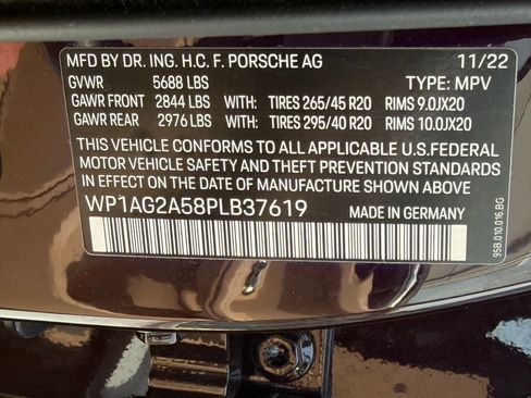 Used 2023 Porsche Macan S AWD/4WD image 32