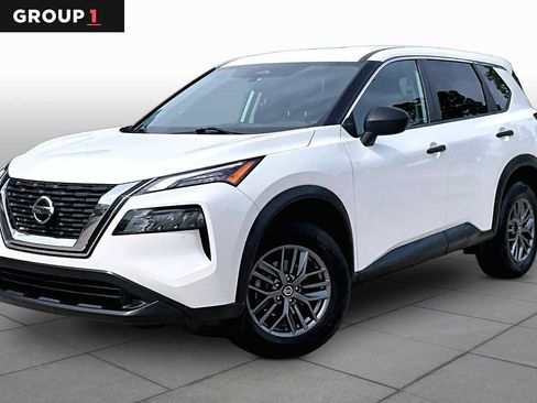 Used 2021 Nissan Rogue S AWD/4WD image 1