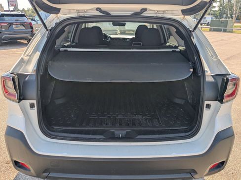 Used 2024 Subaru Outback Premium image 38